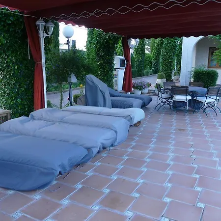 Villamercedes 1 فيلة