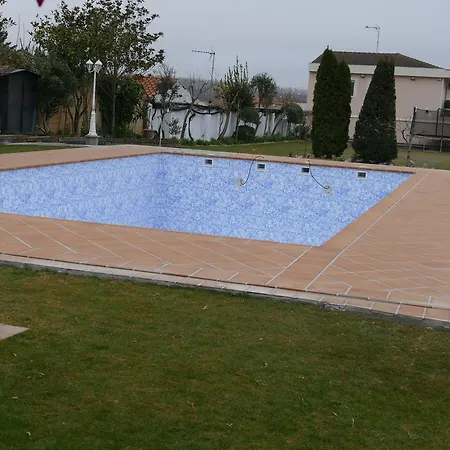 Villamercedes 1 فيلة